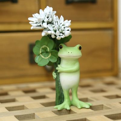 「クローバーとカエル」 かえるの置物 コポーシリーズ
