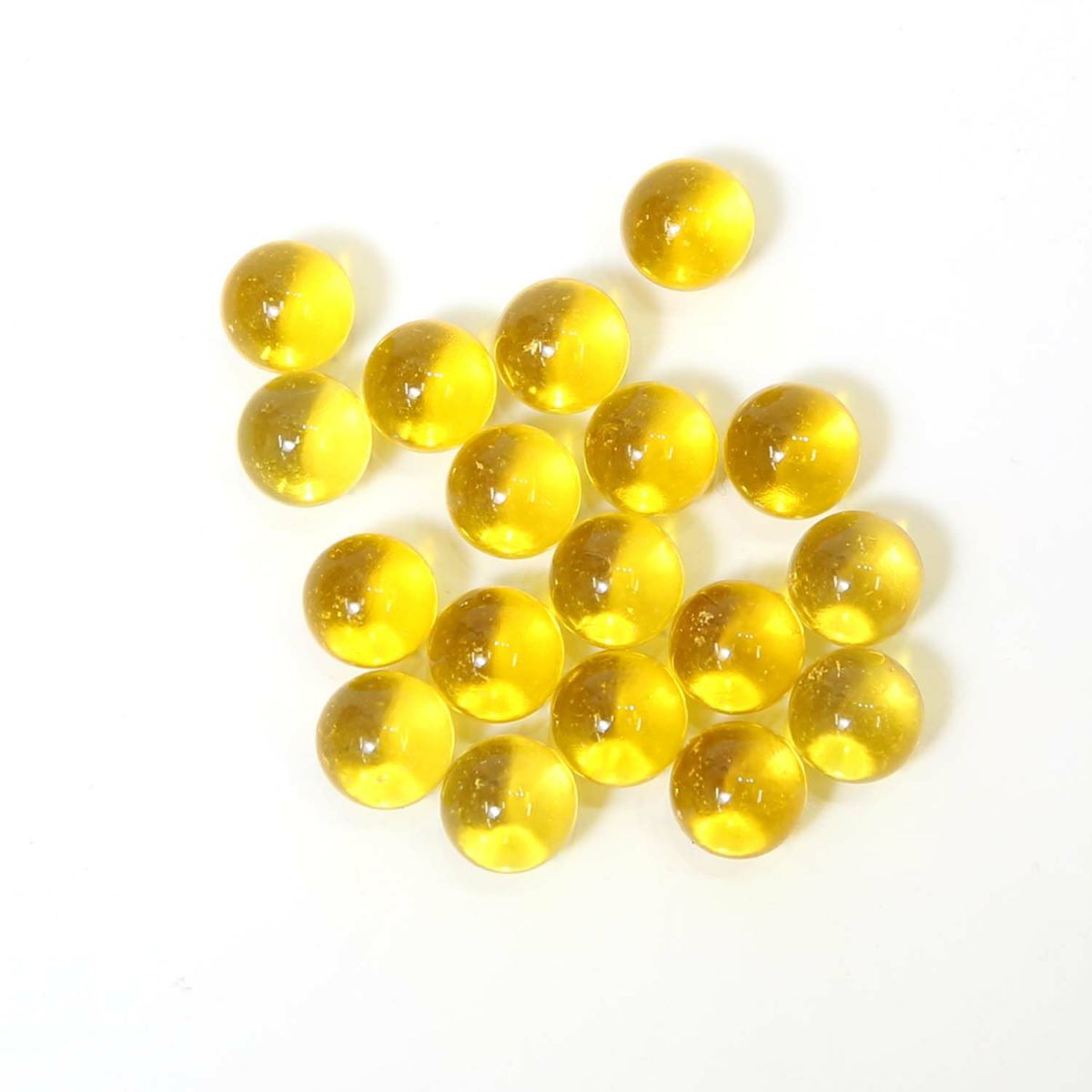  イエロー色のビー玉